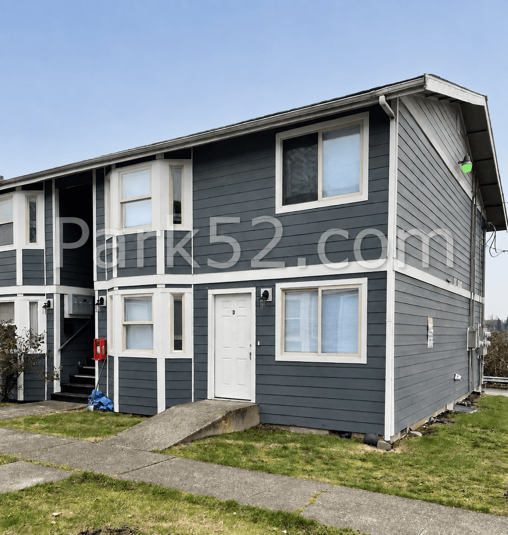 Tacoma Apartment: 3301 S Asotin #B