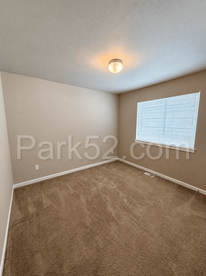 Puyallup House: 18608 111th Ave Ct E