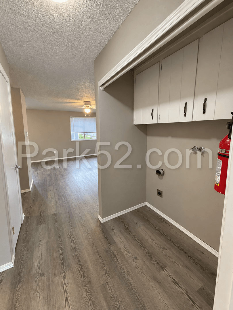 Tacoma Apartment: 3301 S Asotin #B