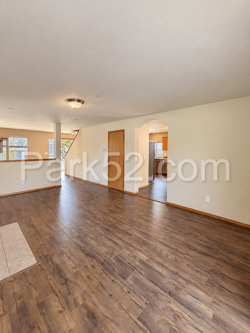 Dupont House: 2234 Wallace Loop