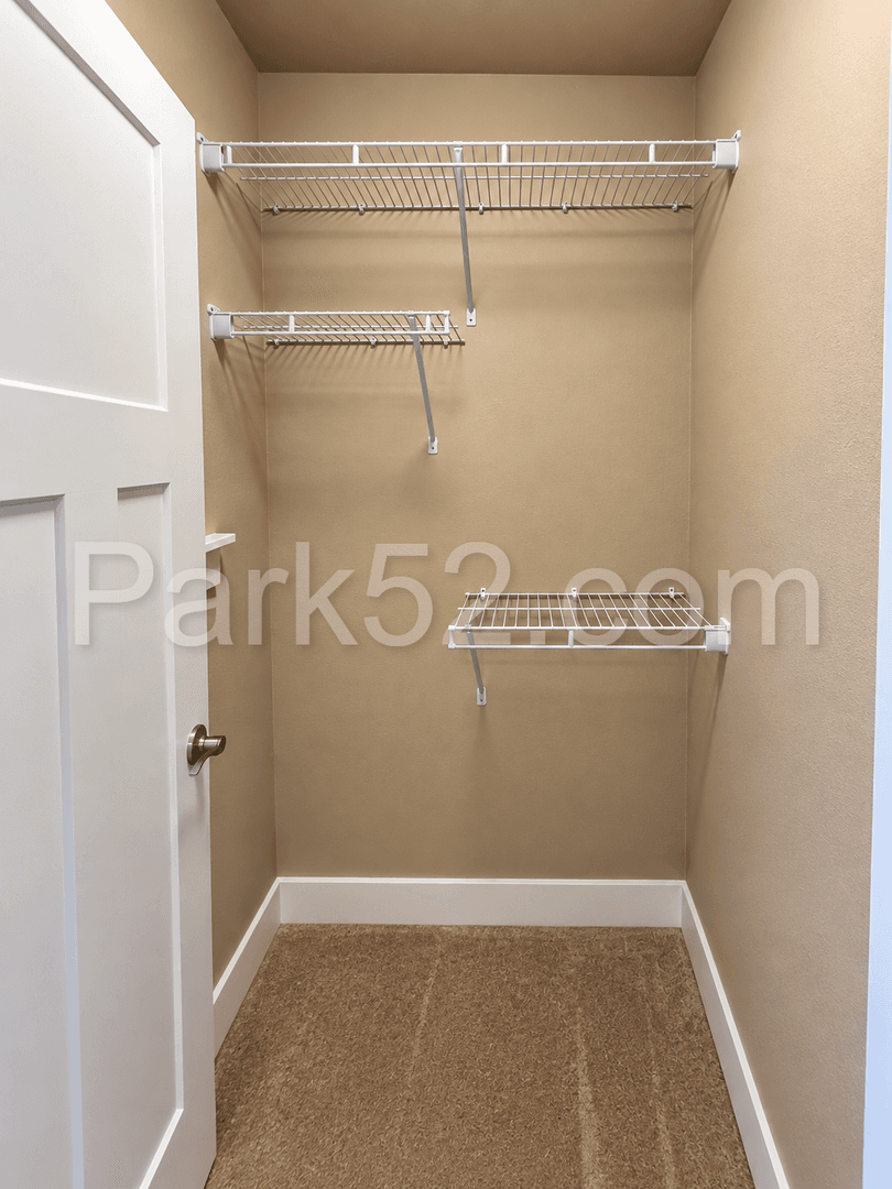 Olympia House: 1548 Onyx St SE