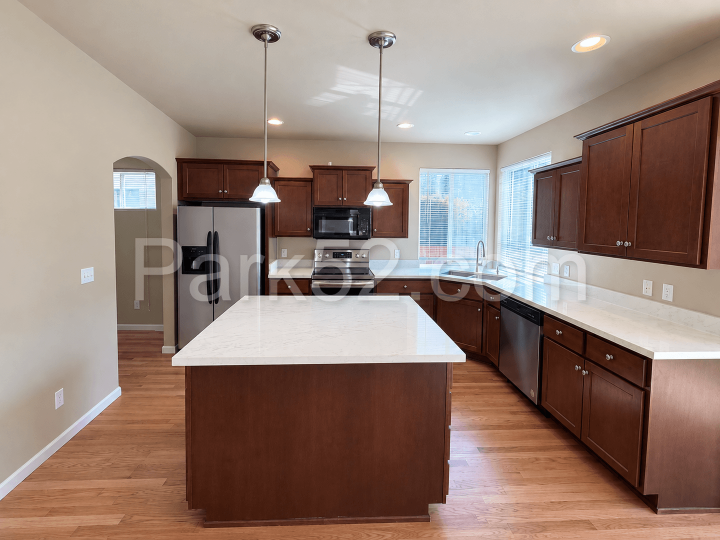 Puyallup House: 18608 111th Ave Ct E