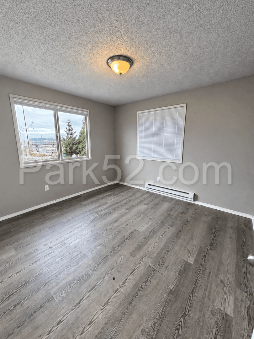 Tacoma Apartment: 3301 S Asotin #B