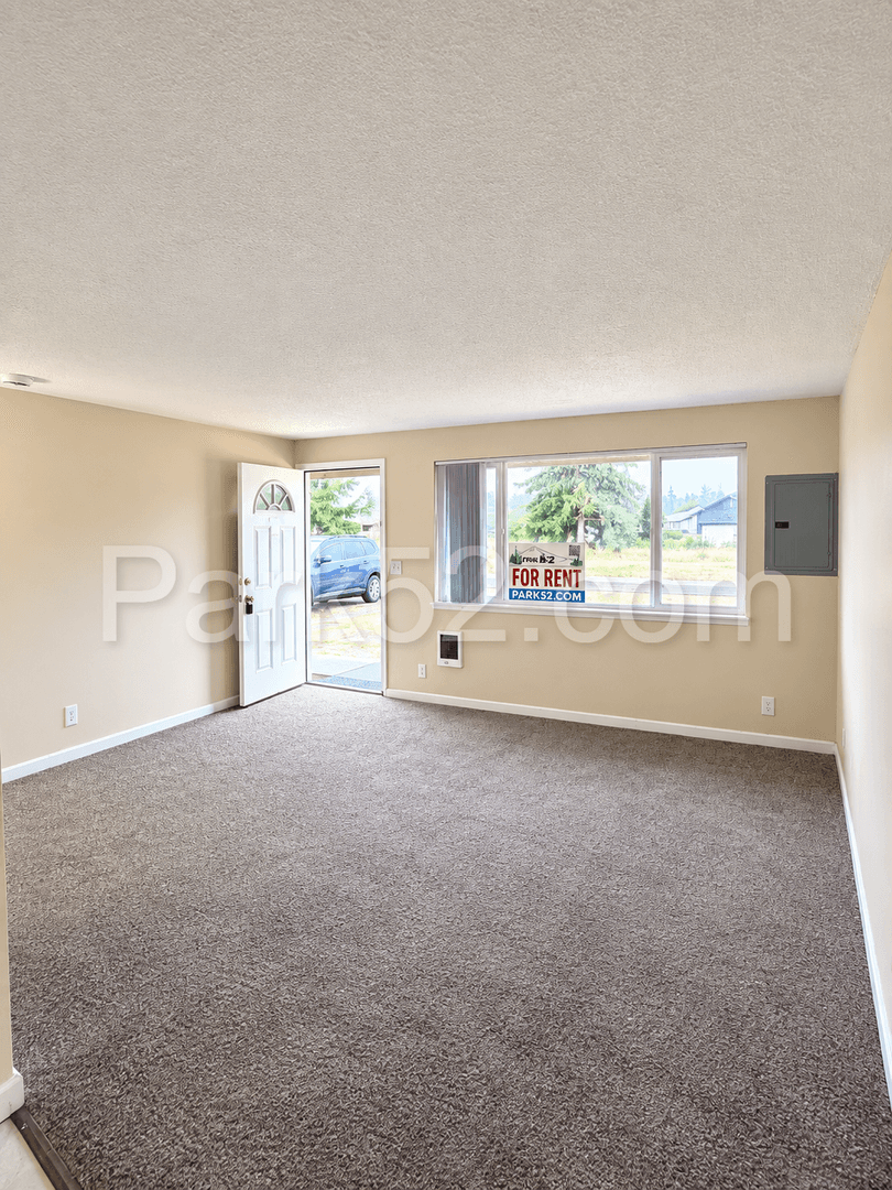 Tacoma Apartment: 1707 Garfield St S