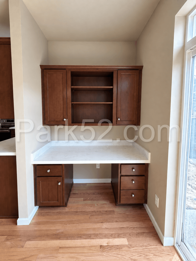 Puyallup House: 18608 111th Ave Ct E