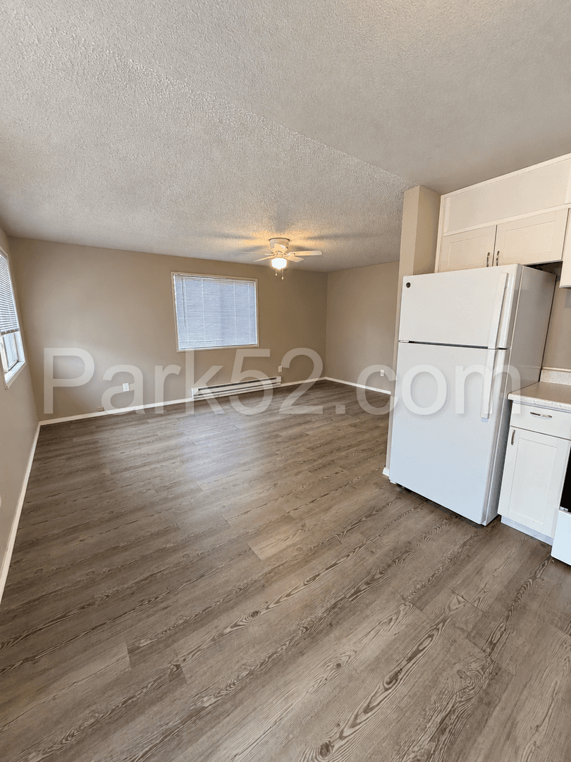 Tacoma Apartment: 3301 S Asotin #B