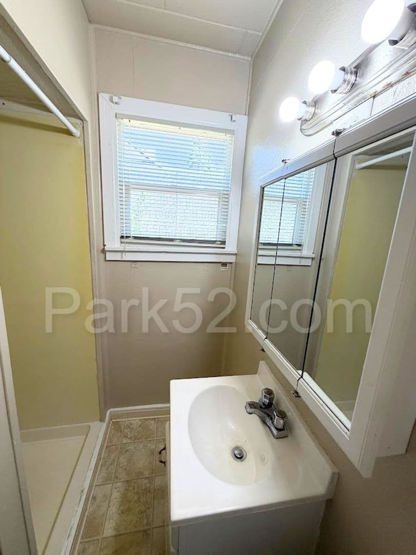 Tacoma Apartment: 766 96th St S #2