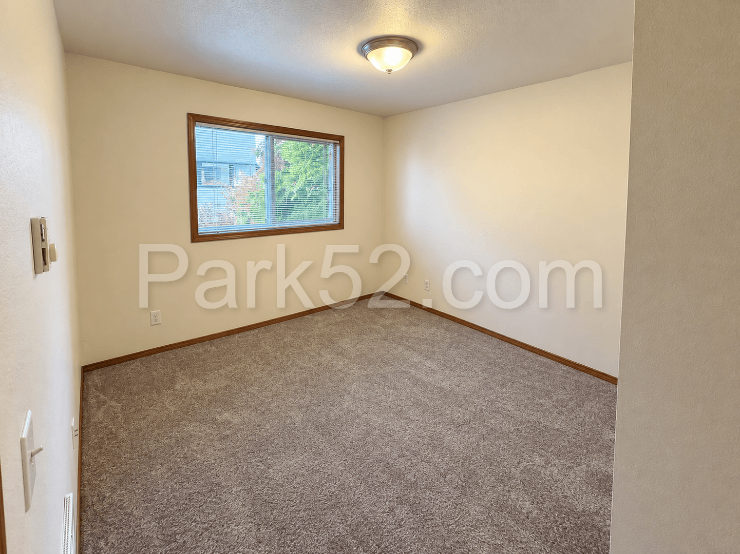 Tacoma Apartment: 630 N Prospect #15