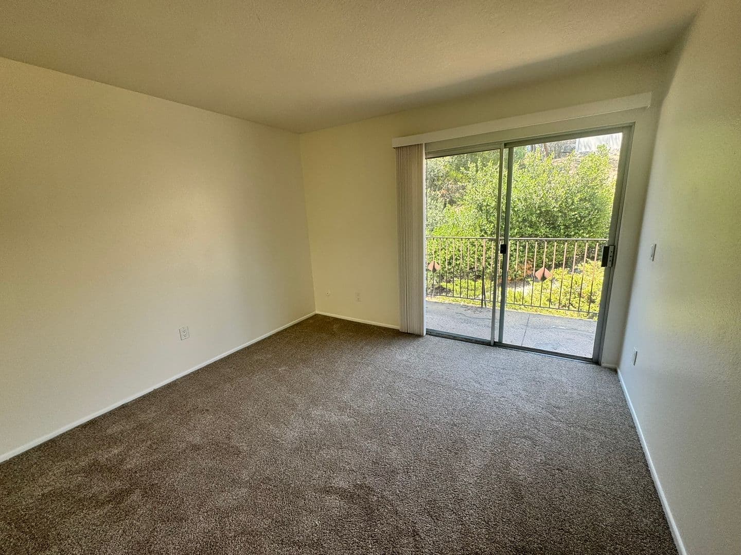 Alpine Condo: 2616 Alpine Blvd #24