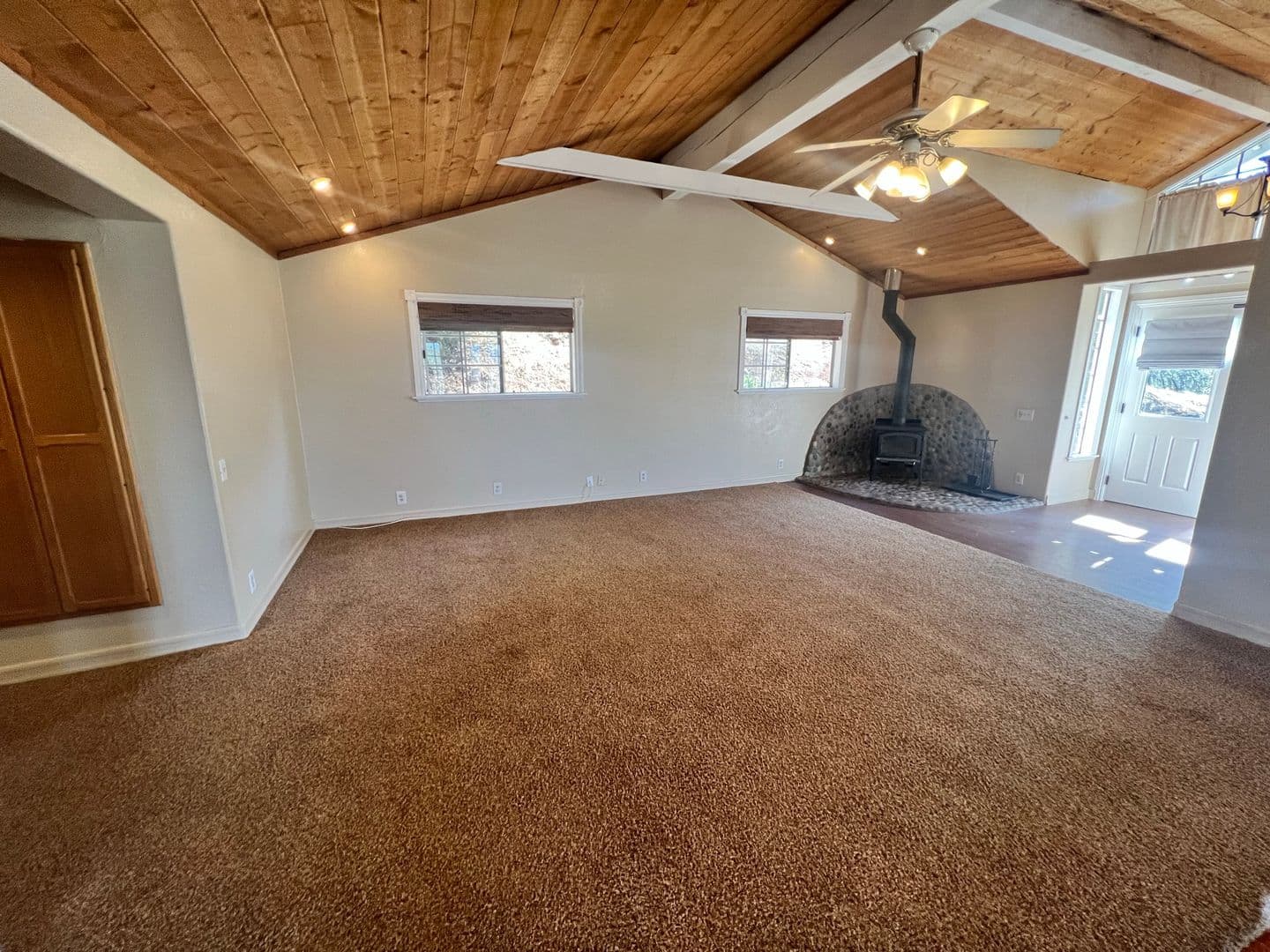 Alpine House: 1937 Lilac Ln