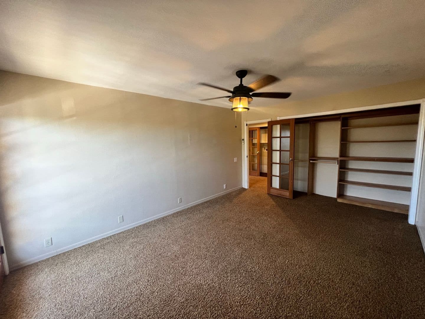 Alpine House: 1937 Lilac Ln