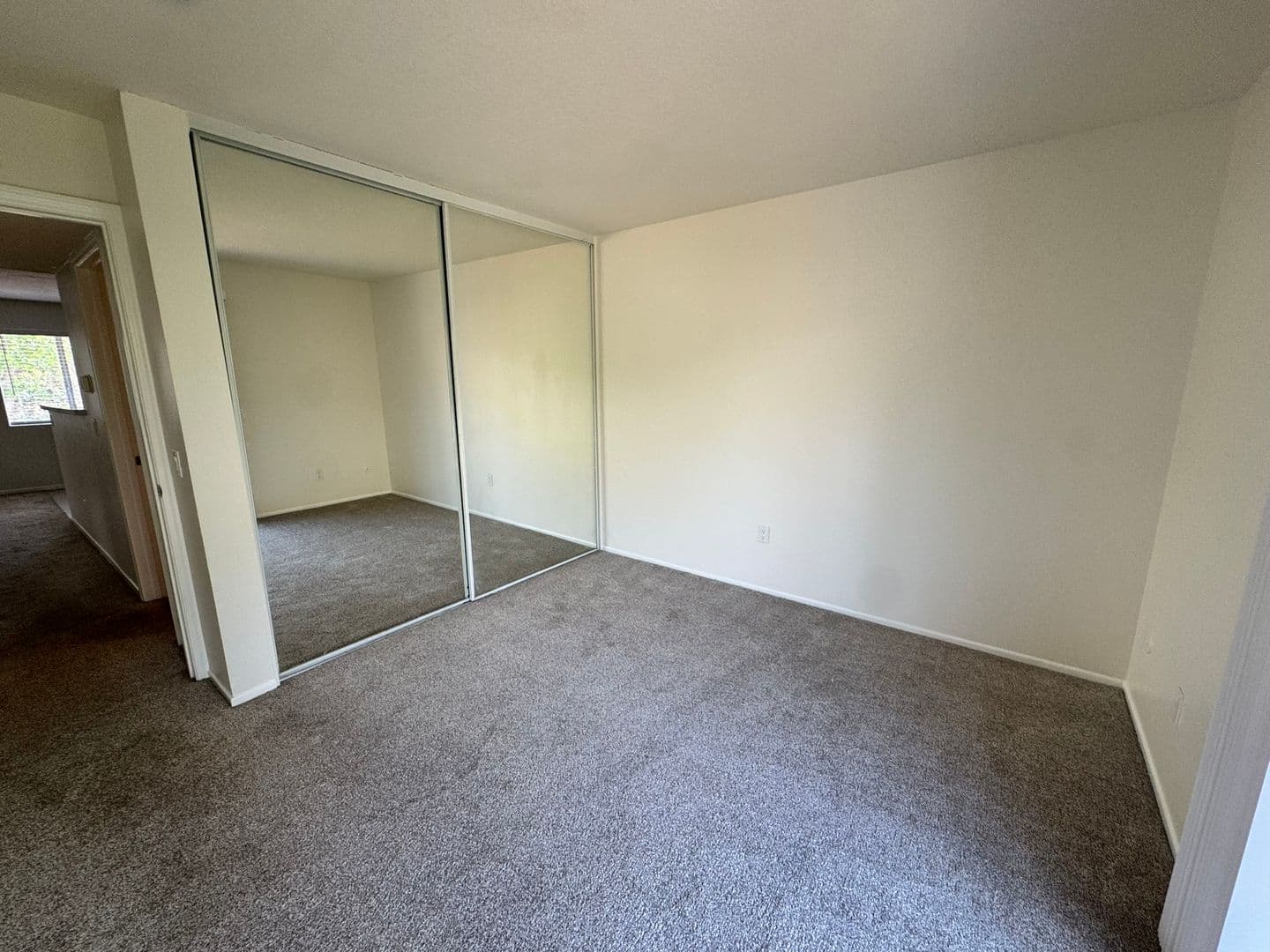 Alpine Condo: 2616 Alpine Blvd #24