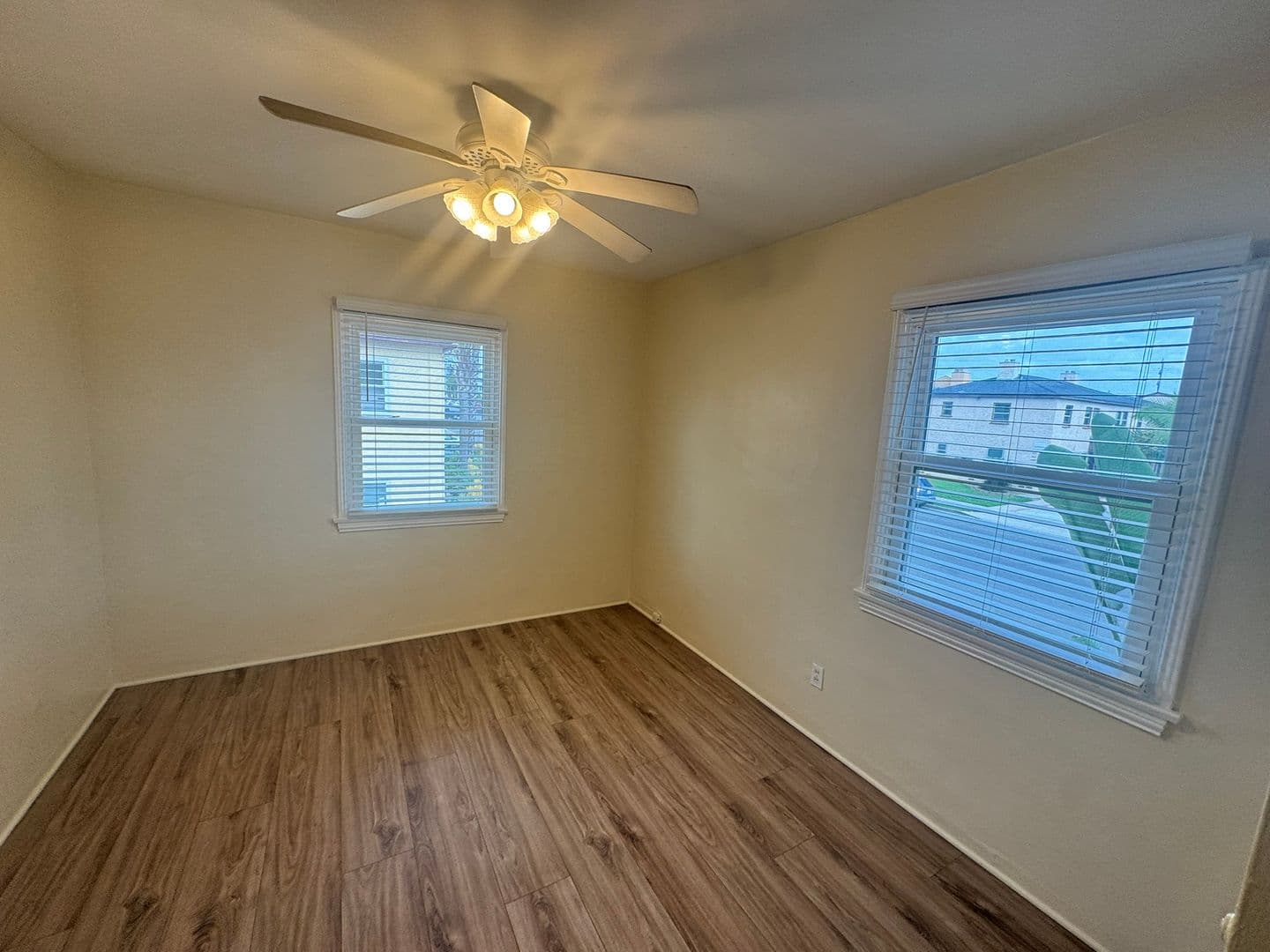 San Diego Apartment: 4410-16 Illinois St
