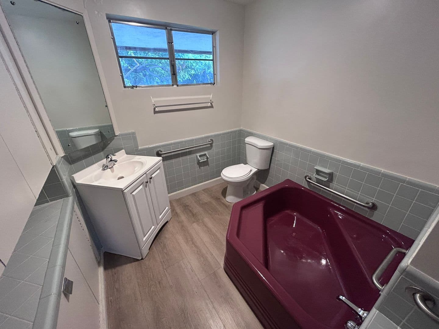 San Diego House: 4571 Twain Ave