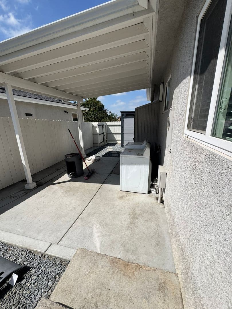 San Diego Apartment: 7043 Saranac Street