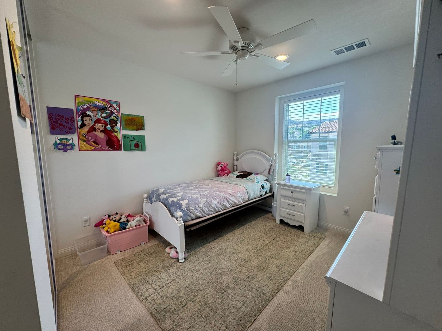 Santee House: 8648 Amherst St