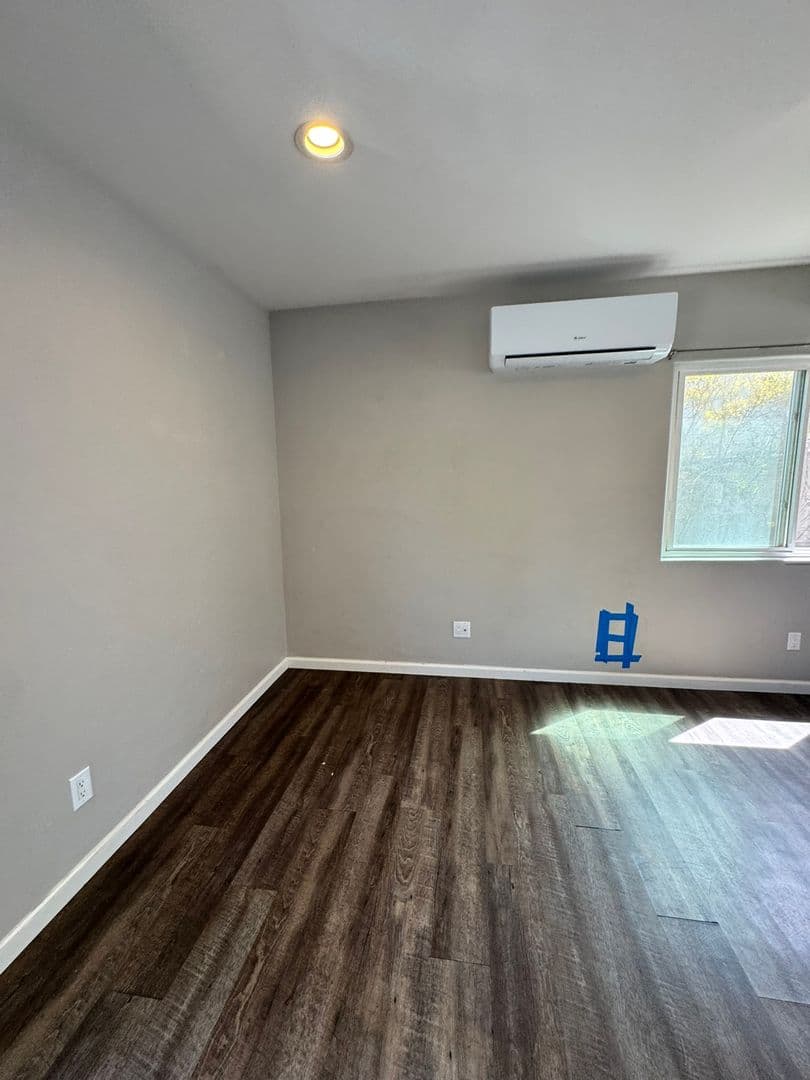 San Diego Apartment: 7043 Saranac Street