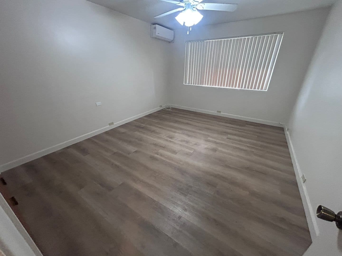 San Diego House: 4571 Twain Ave