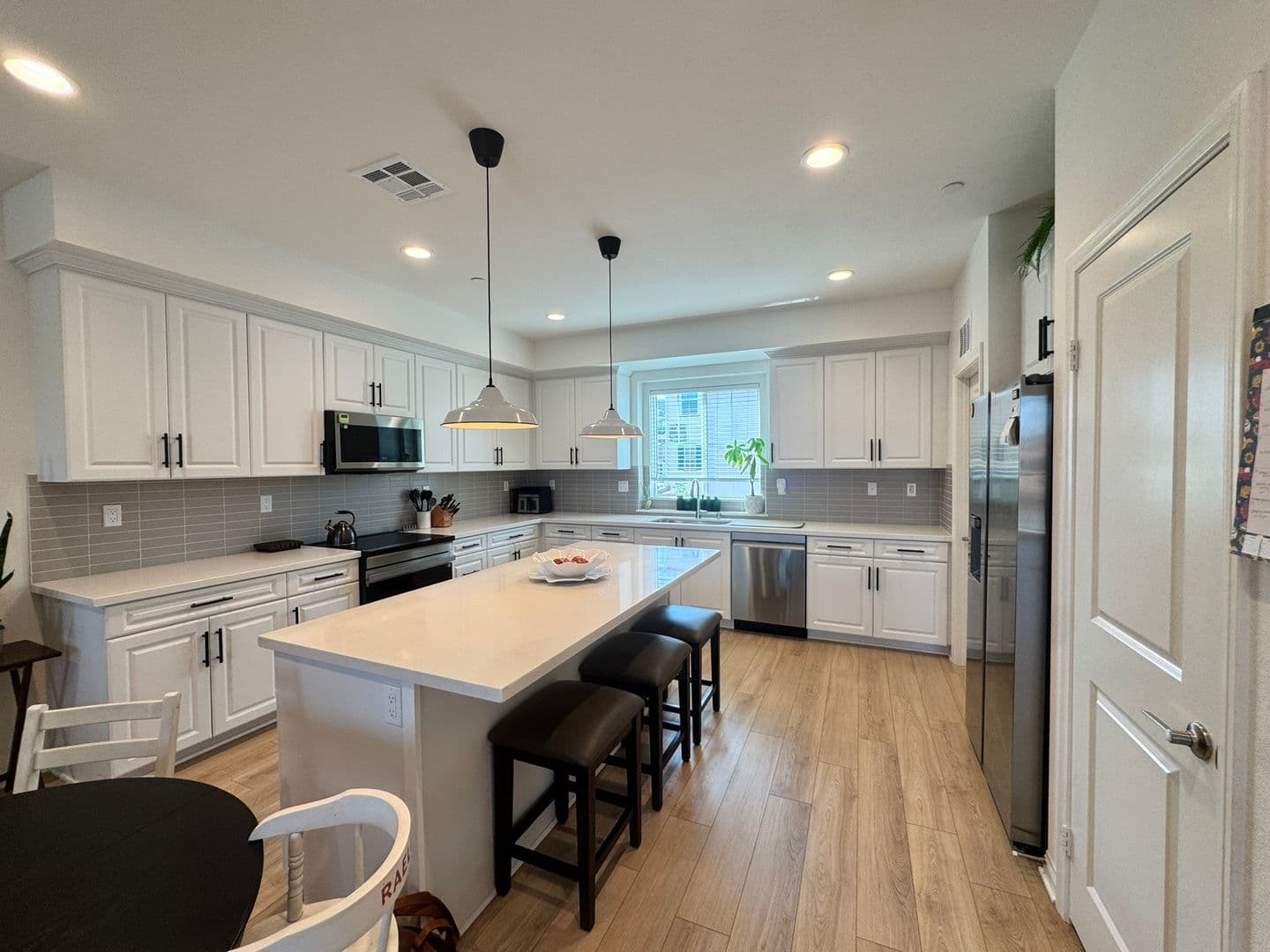 Santee House: 8648 Amherst St