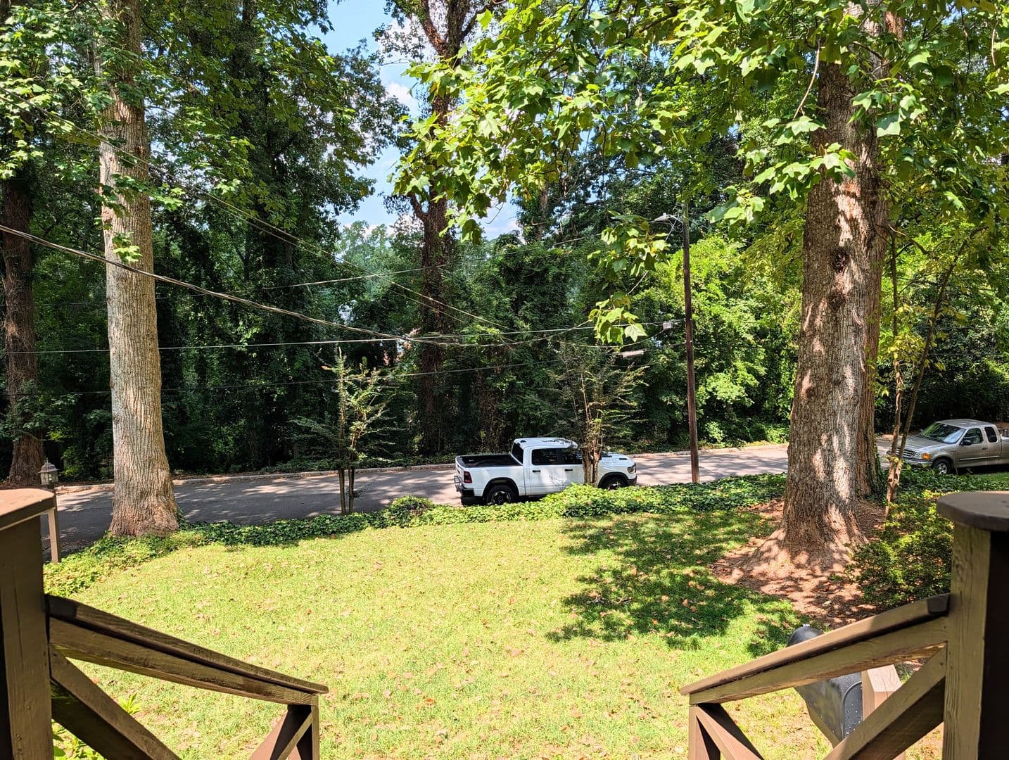 Raleigh House: 401 Furches Street