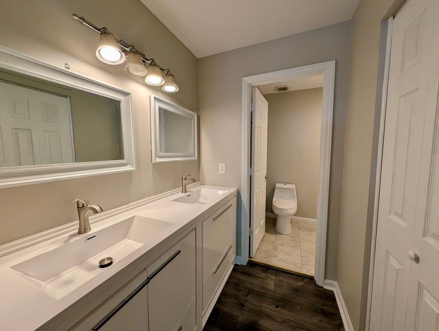 Cary Condo: 311 New Kent Place