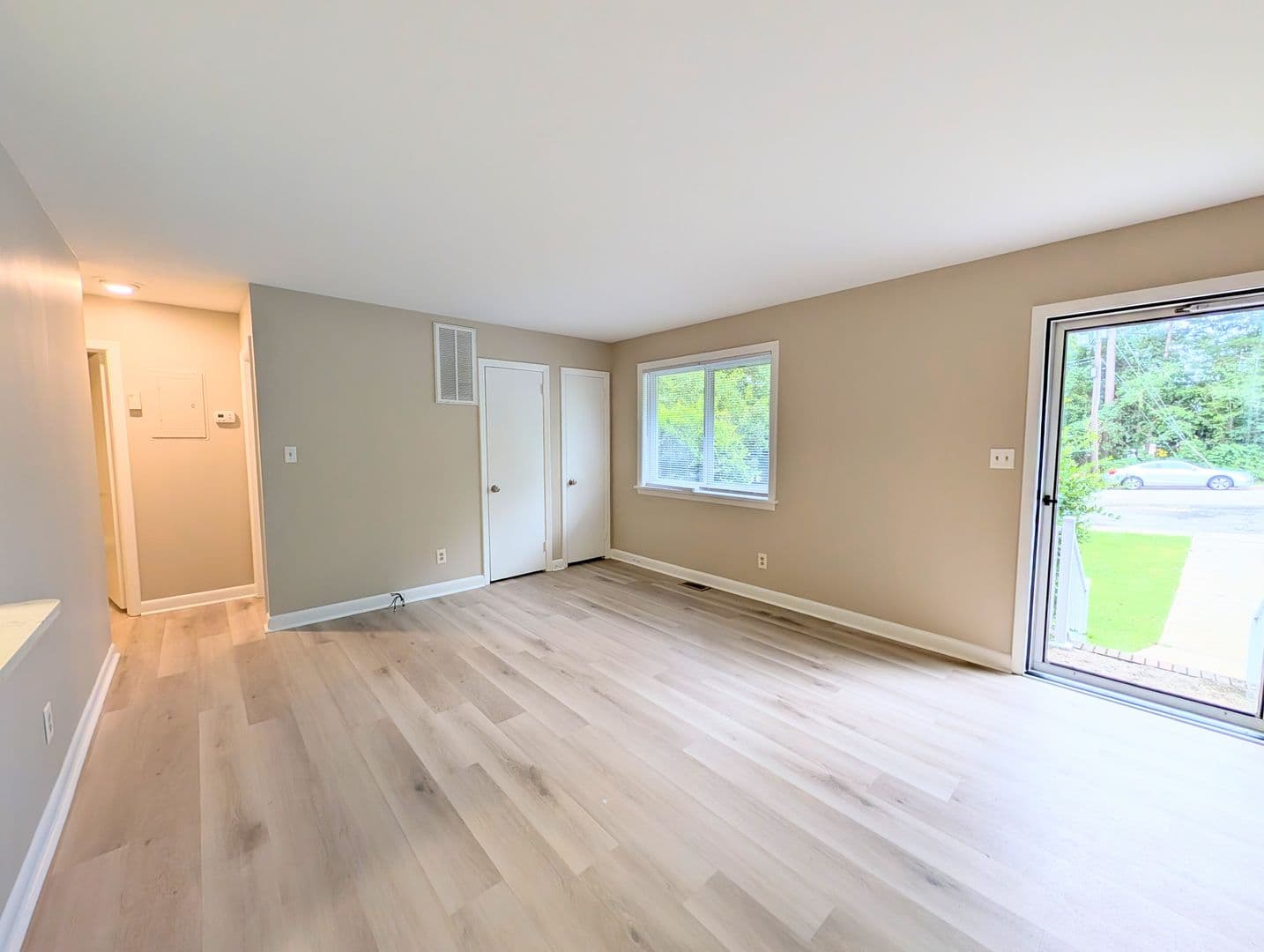 Raleigh Apartment: 3906 Lexington Drive