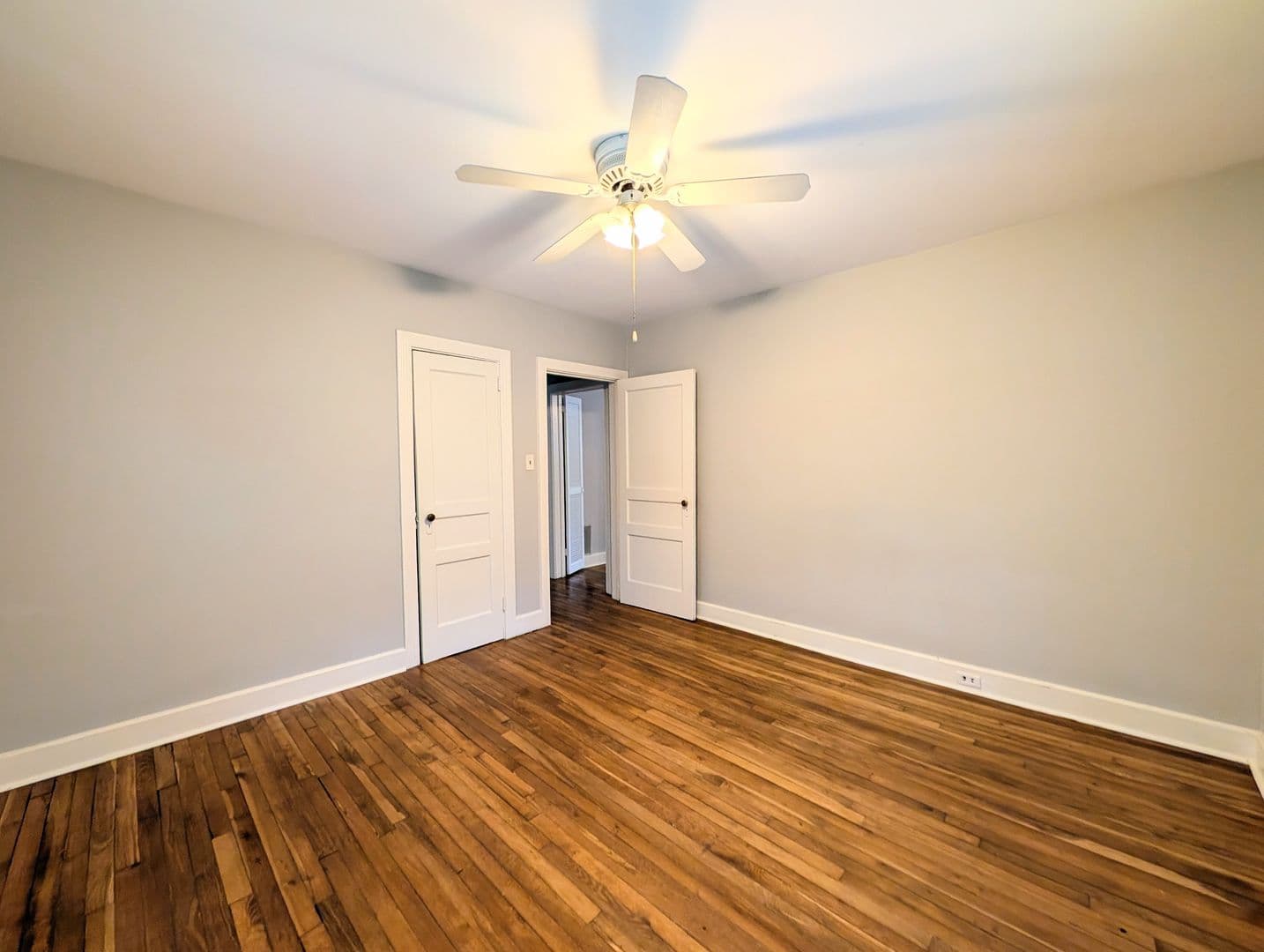 Raleigh House: 401 Furches Street