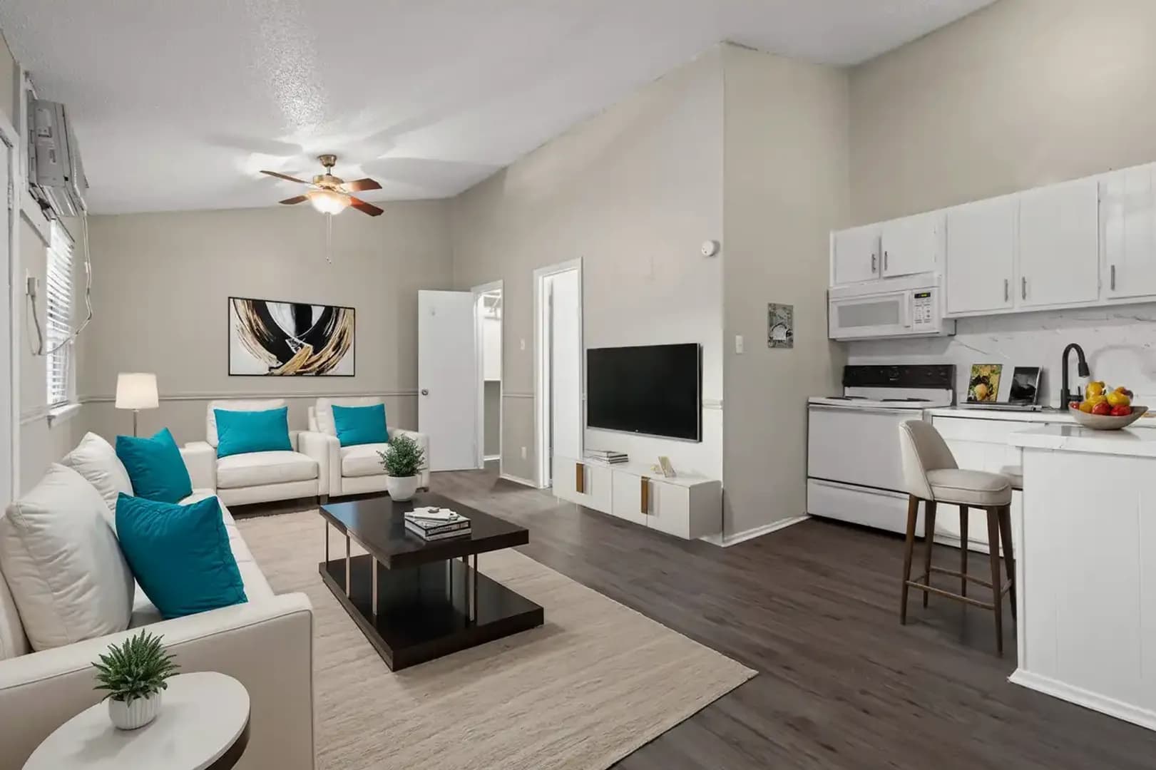 Austin Apartment: 1302 Parker Lane