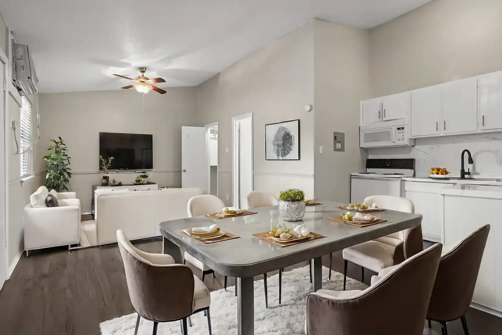 Austin Apartment: 1300 Parker Lane