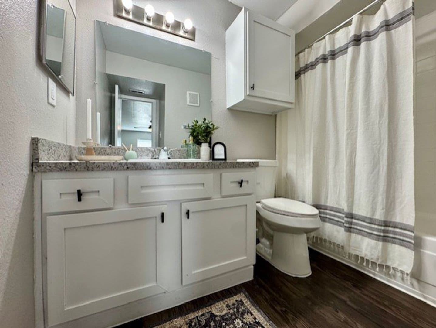 Austin Apartment: 1124 Rutland Dr