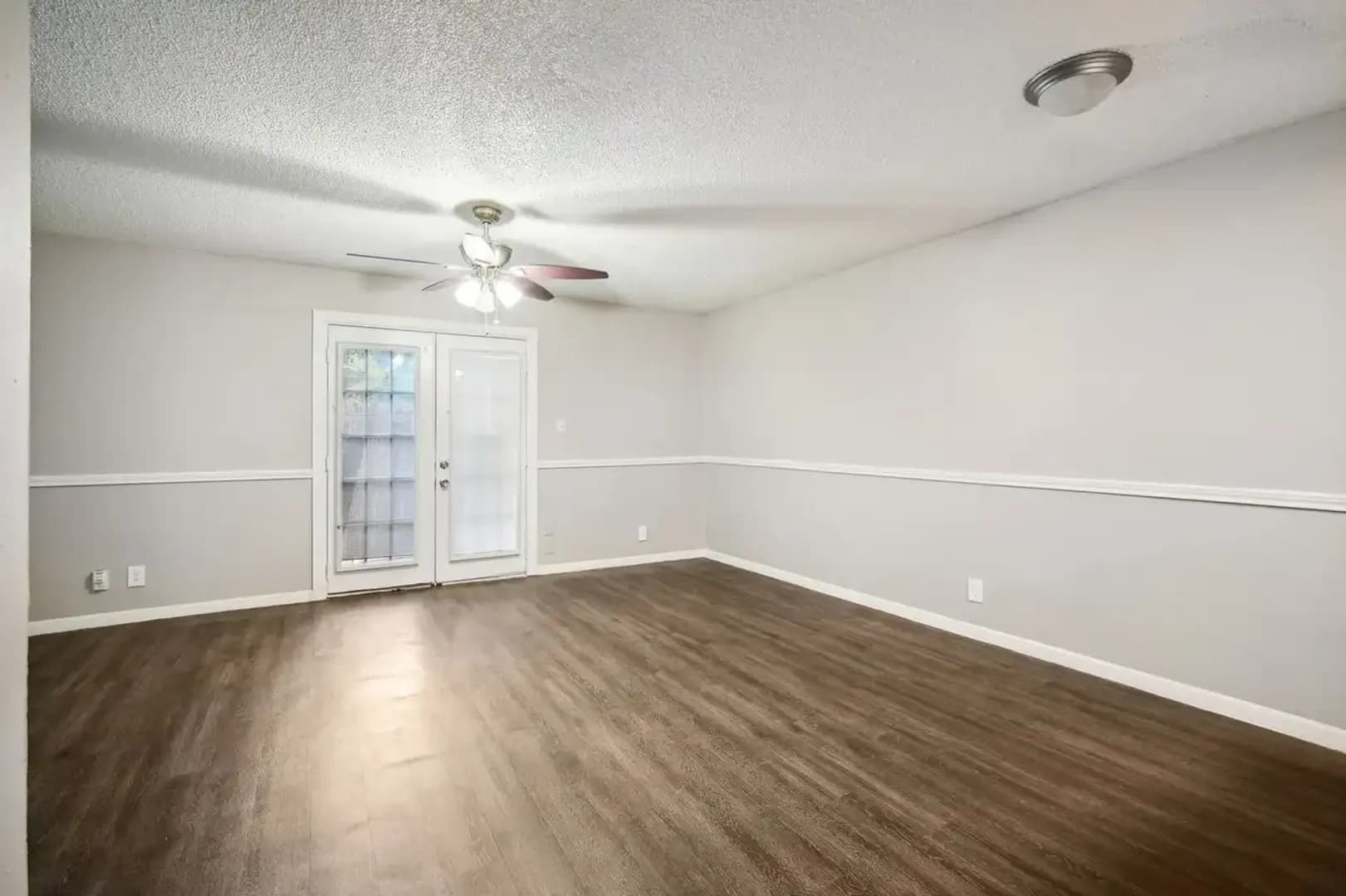 Austin Apartment: 1302 Parker Lane