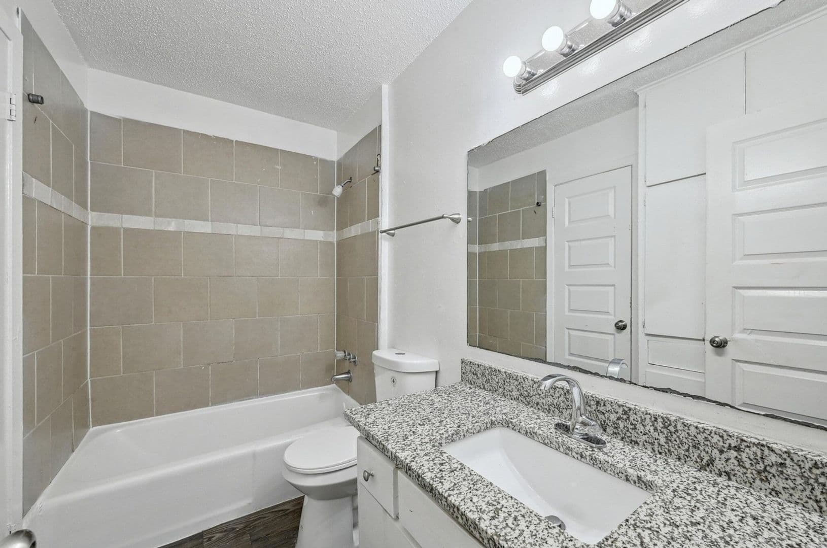 Austin Apartment: 1302 Parker Lane