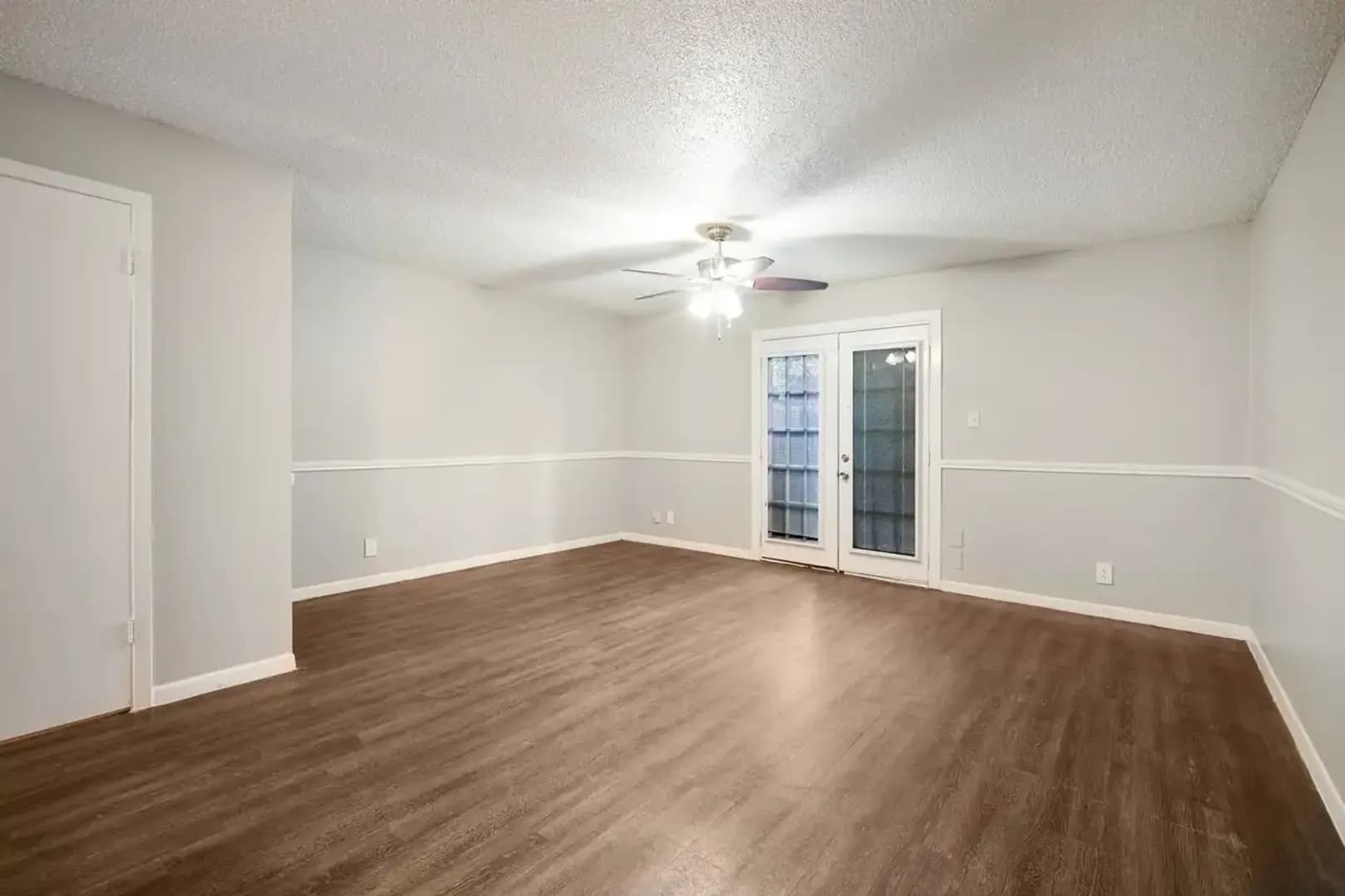 Austin Apartment: 1302 Parker Lane