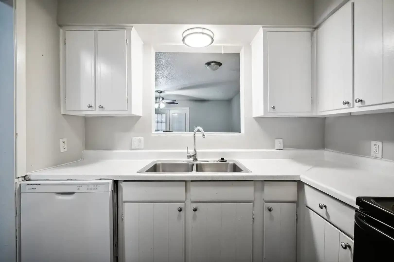 Austin Apartment: 1302 Parker Lane