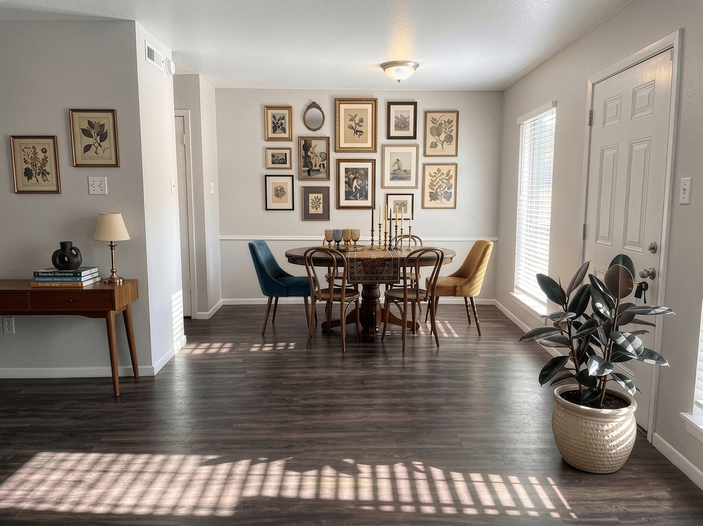 Austin Apartment: 1124 Rutland Dr