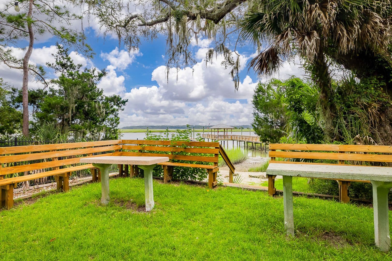 Savannah House: 38 Noble Glen Dr