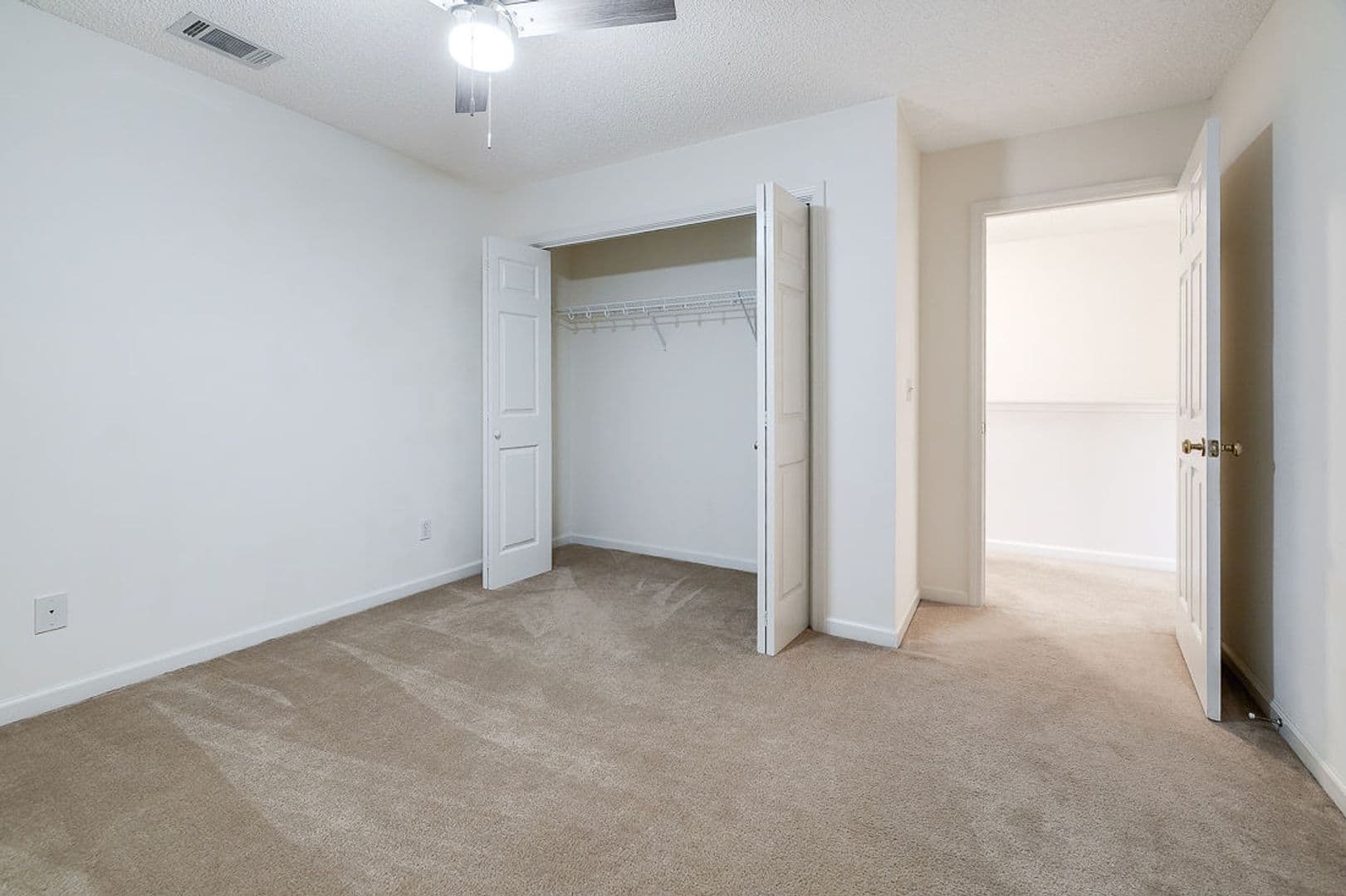 Savannah Townhome: 400 Tibet Avenue