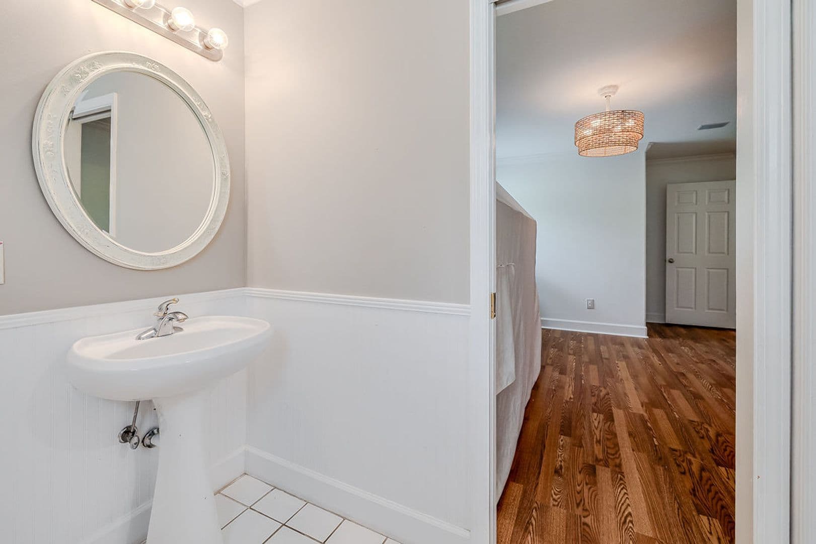 Savannah House: 38 Noble Glen Dr