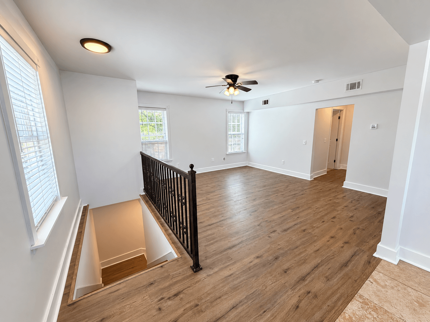 Savannah House: 510 E Liberty St