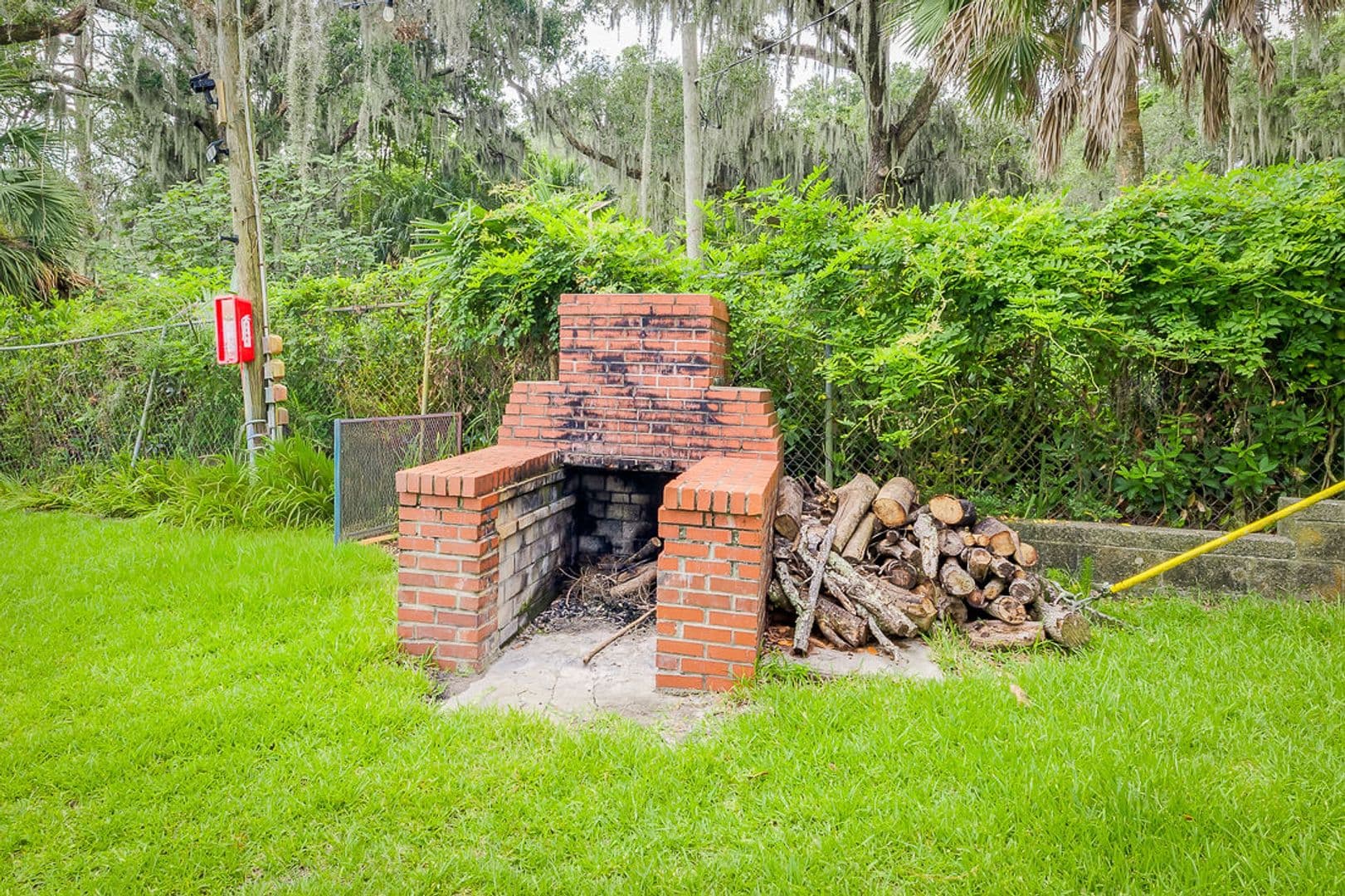 Savannah House: 38 Noble Glen Dr