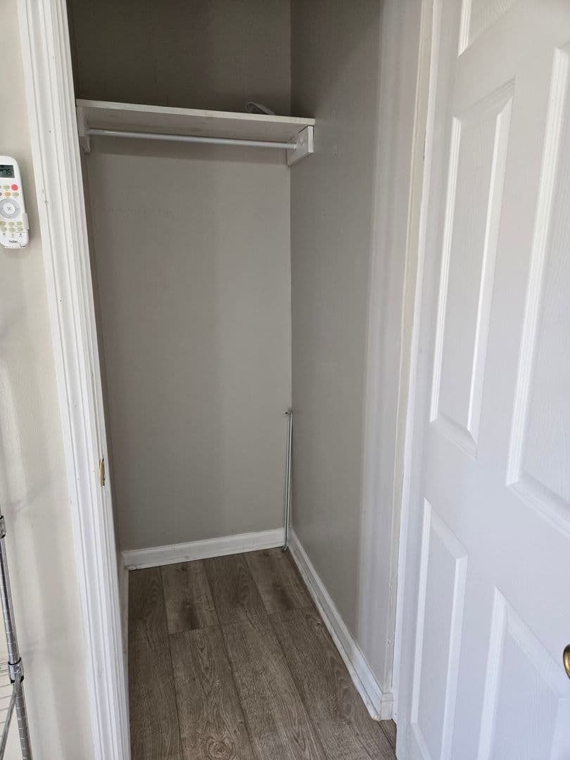 Savannah House: 2127 Auburn Street  Unit 2
