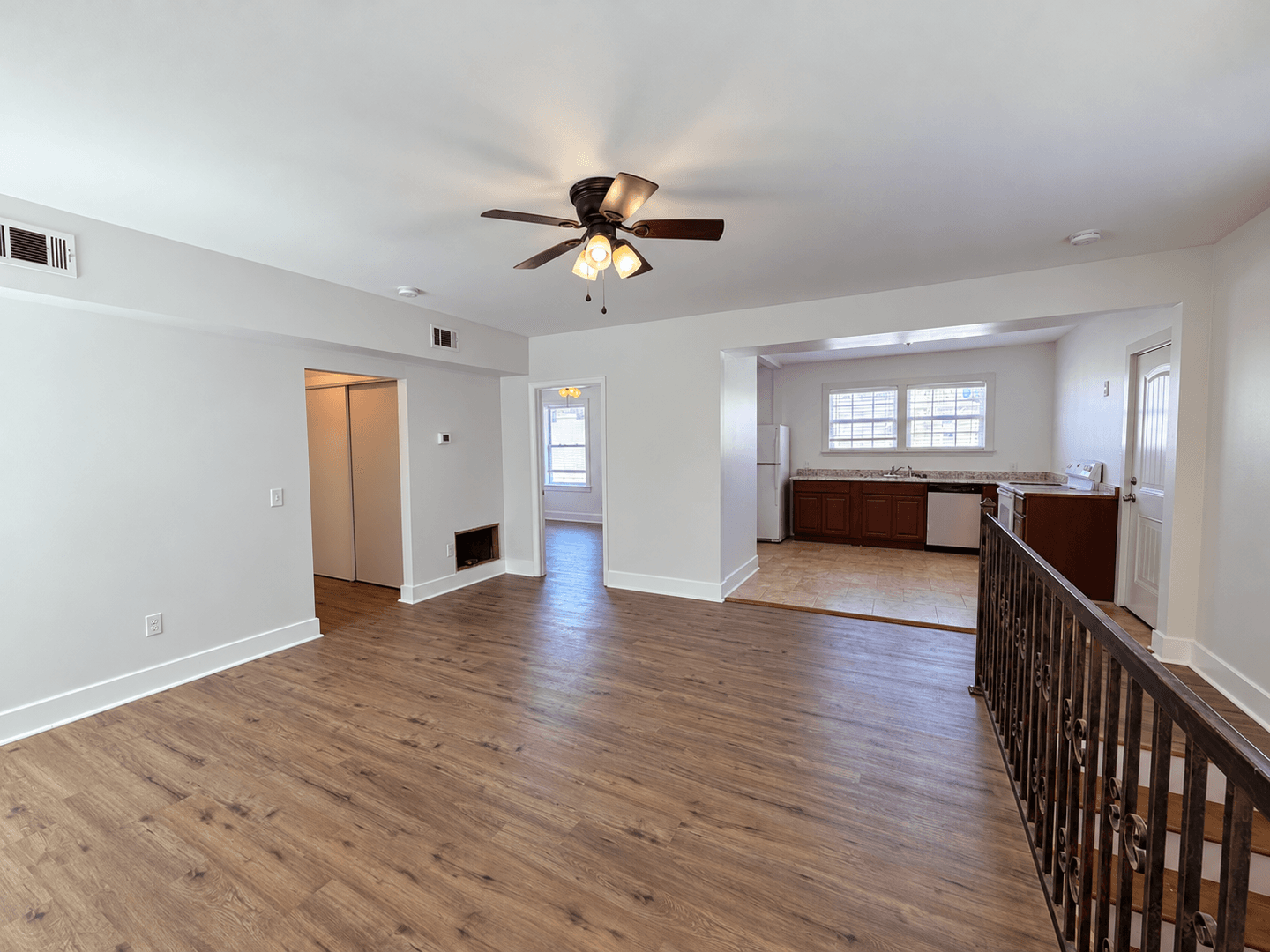 Savannah House: 510 E Liberty St