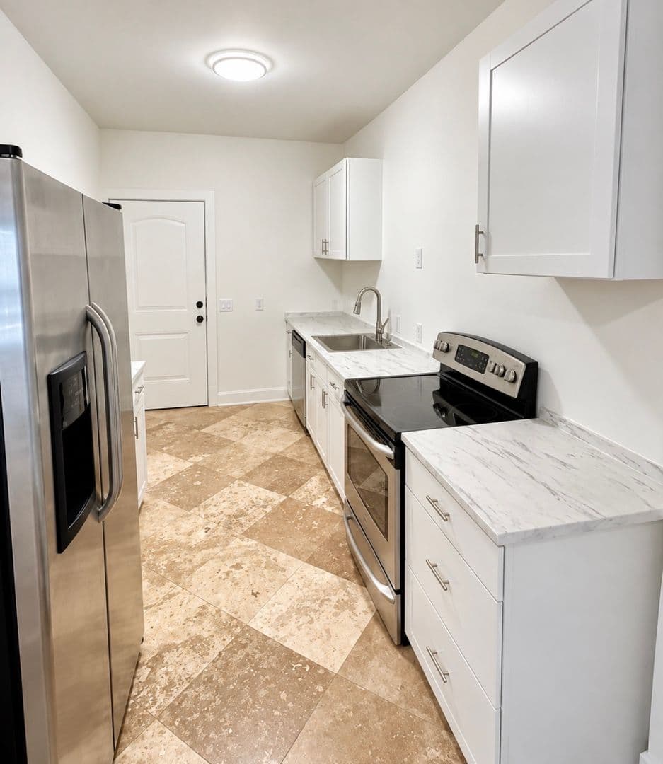 Savannah Townhome: 506 A Liberty St