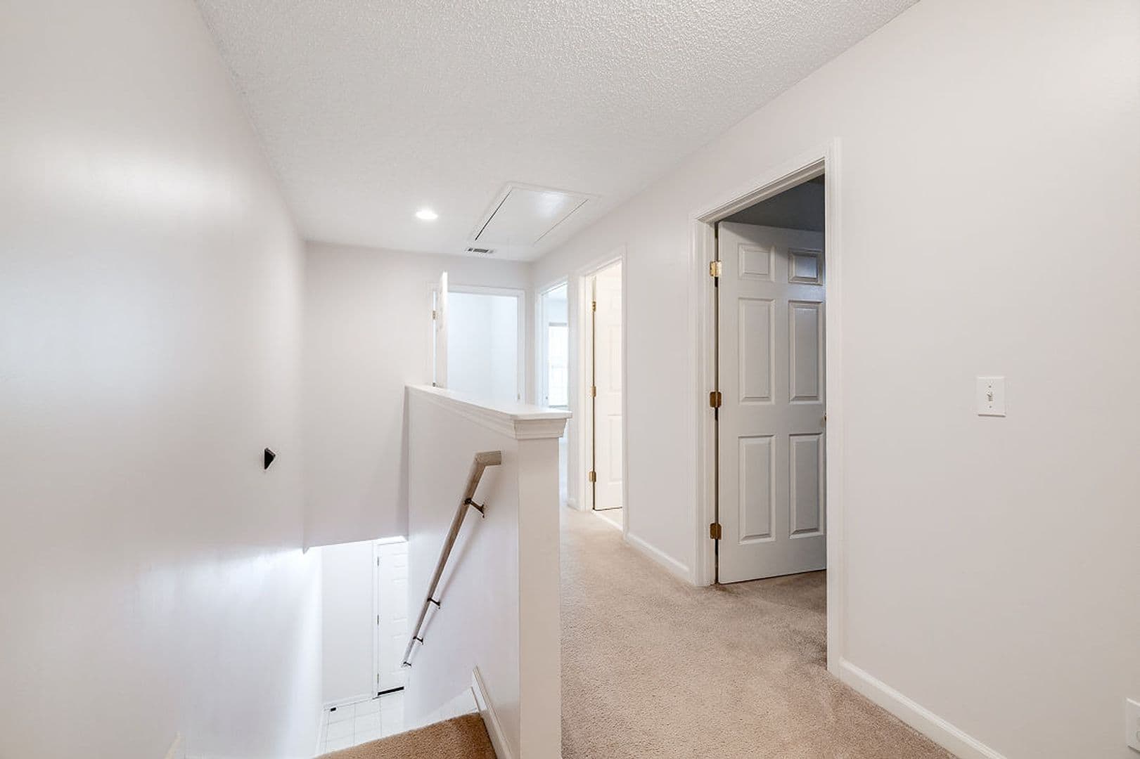 Savannah Townhome: 400 Tibet Avenue