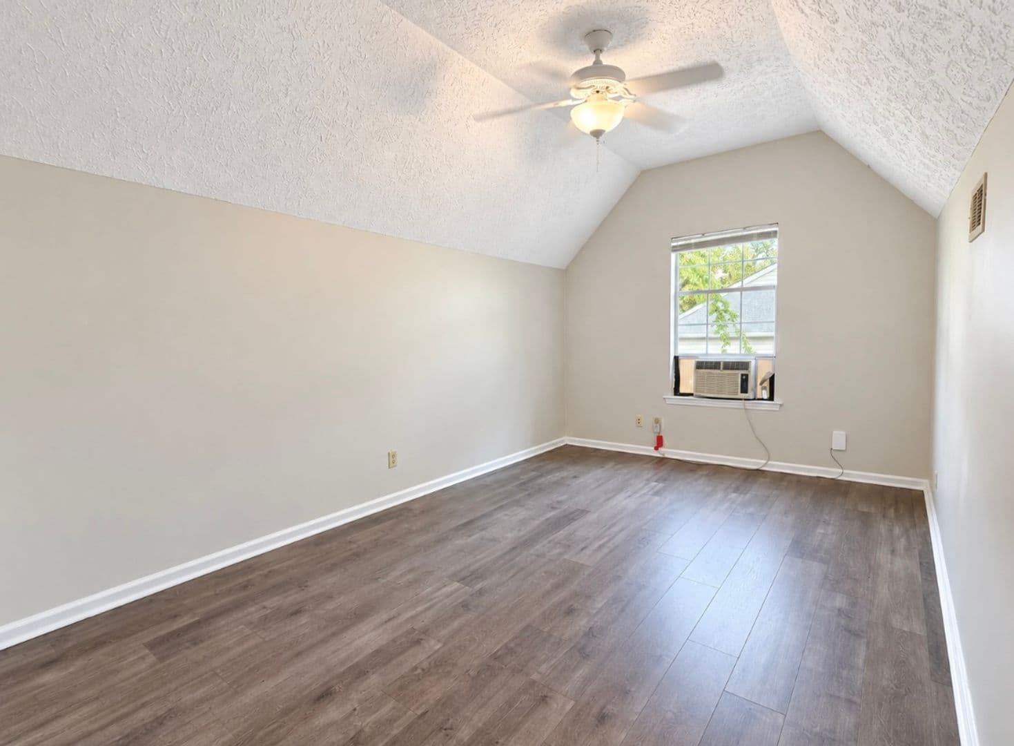 Richmond Hill House: 61 Whippoorwill Lane