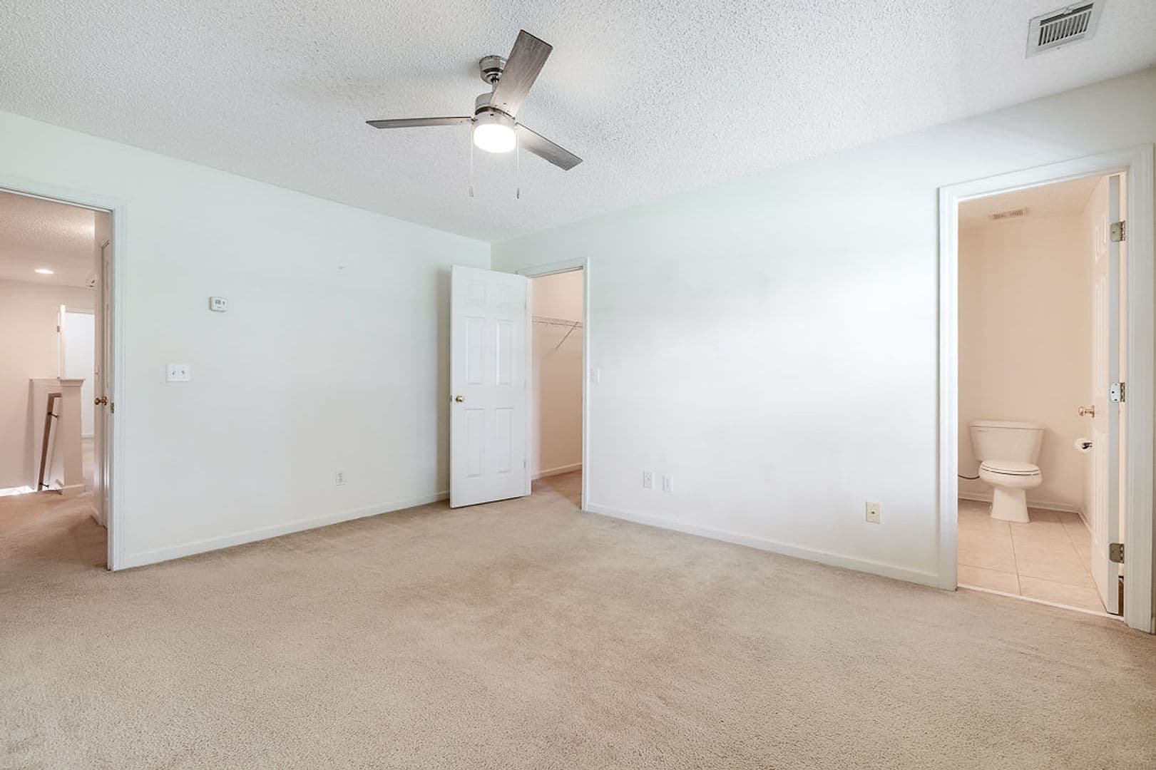 Savannah Townhome: 400 Tibet Avenue