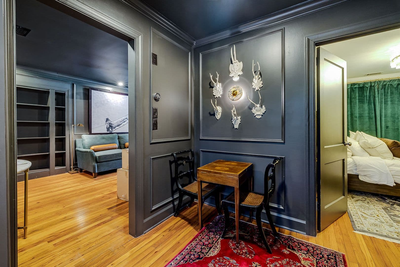 Savannah House: 38 Noble Glen Dr