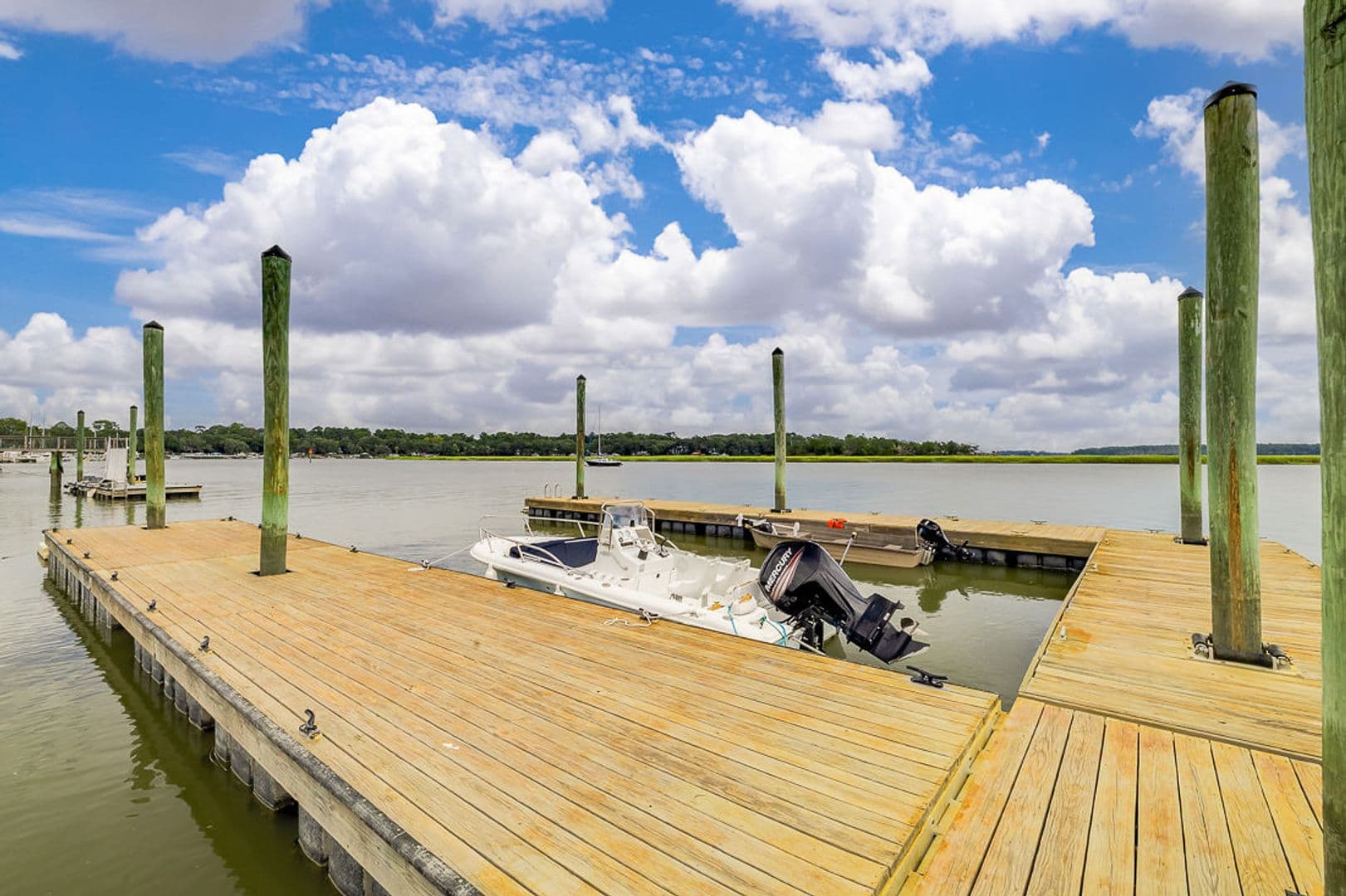 Savannah House: 38 Noble Glen Dr