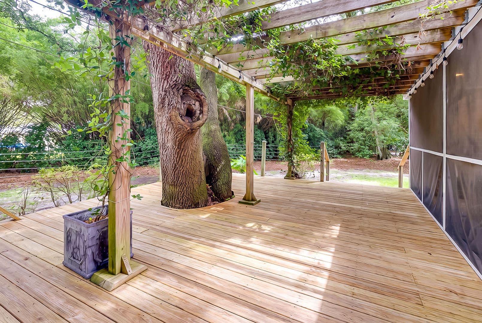Savannah House: 38 Noble Glen Dr