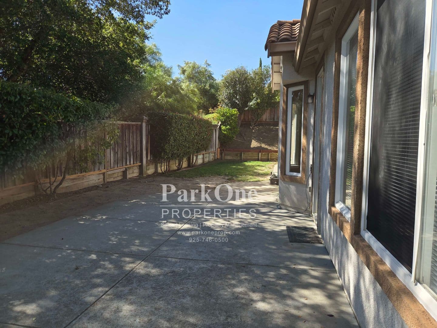 Concord House: 5270 Ambleside Dr